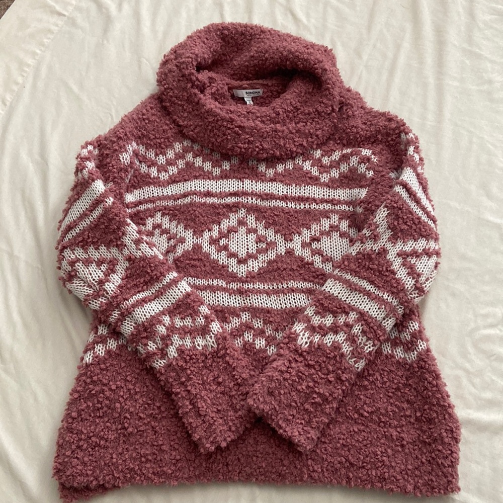 Gently used Women’s size small Sonoma sweater